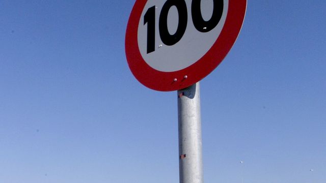 Vegdirektoratet godkjenner fartsgrense 100 km/t på E18 Arendal-Grimstad