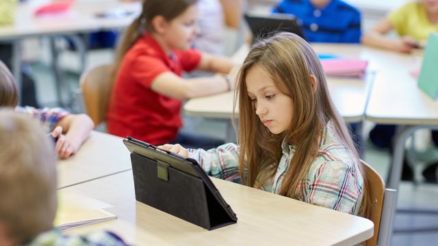 Frykter kutt i digitale læremidler vil gi enda dårligere personvern i skolen
