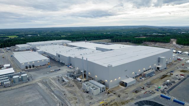 Høy strømpris og amerikansk klimapakke gjør at Northvolt revurderer tysk batterifabrikk