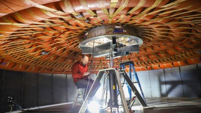 Nasa tester «flyvende tallerken»: Oppblåsbart varmeskjold skal kunne lande på fremmede planeter