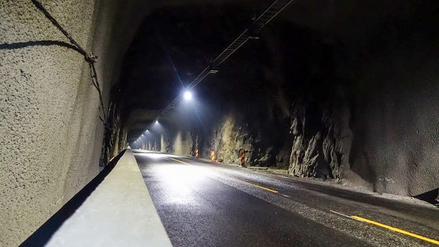 Otera Traftec skal montere nytt lys i to E39-tunneler. Ni ville ha jobben