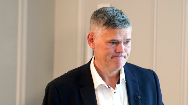 Salmar varsler omfattende permitteringer – skylder på lakseskatten