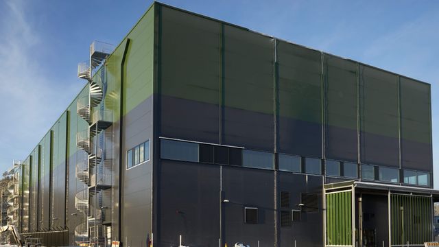Åpnet et av Norges største datasenter på 10.000 m2: Her er det plass til IT-giganter