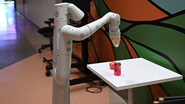 Slik kan roboter programmere seg selv