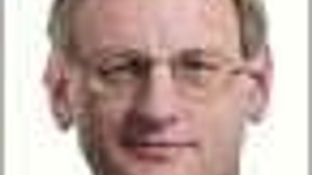 Carl Bildt: - Fremskrittet stoppes ikke av aksjemarkedet