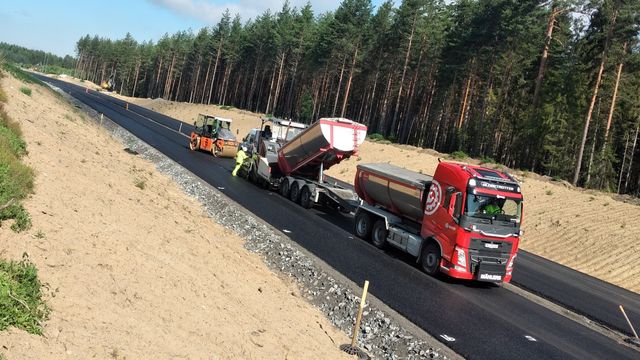 Anbudsåpning på fire store asfaltkontrakter for Statens vegvesen
