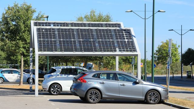 Rask fremgang for solceller, varmepumper og elbiler i EU-landene