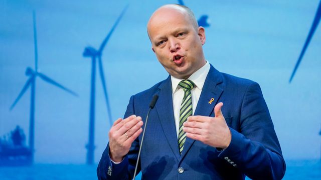 Regjeringen utsetter grunnrenteskatt på vindkraft