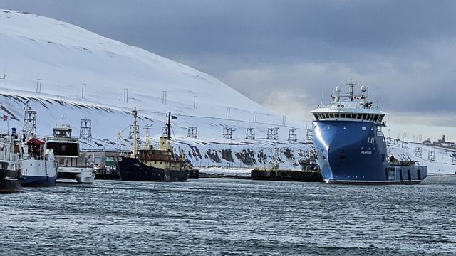 Svalbard: Regjeringen vil fortsatt ha  dieseldrevet skip