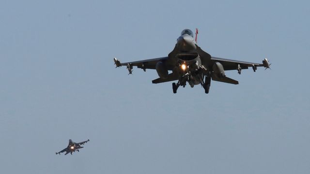 Russland sier F-16-leveranser vil reise spørsmål om Natos rolle