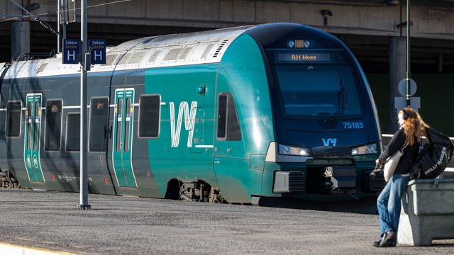 Ett spor åpnet på Follobanen etter falsk brannalarm