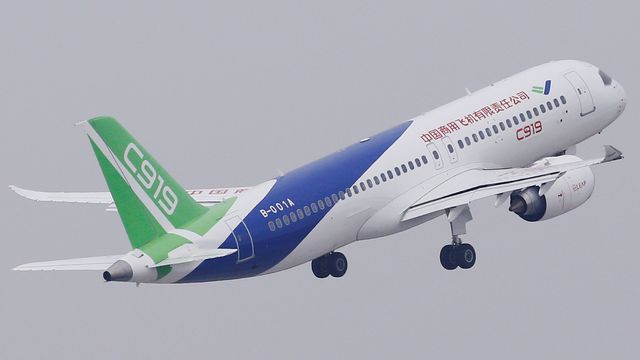 Kina tar opp kampen mot Airbus og Boeing