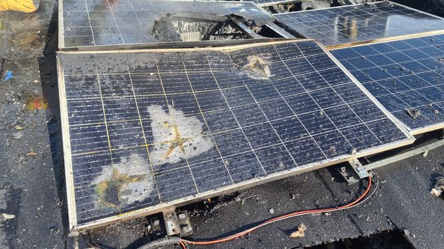 Storebrand mener solcelleanlegg på taket utløste brann - krever 15 millioner tilbake