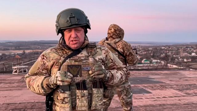 Wagner-soldater på vei til Moskva, Putin kaller lederen forræder