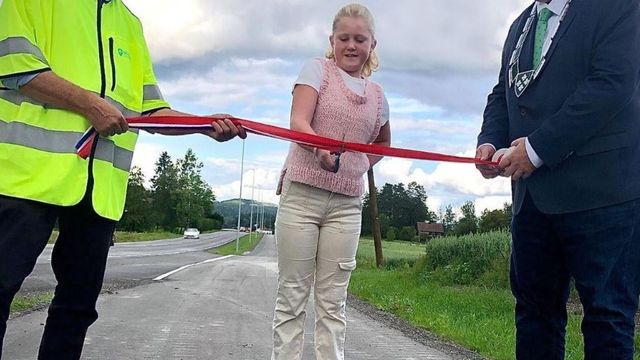 Åpnet 1300 meter ny gang- og sykkelvei i Enebakk