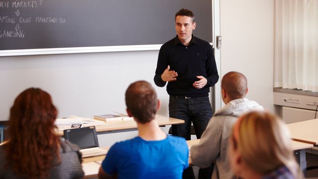 Selskapet bak Chat GPT lanserer egen veileder for lærere