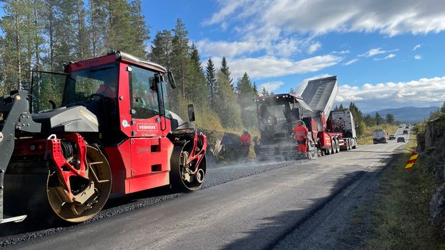 I år skal Vegvesenet legge asfalt for rundt 1,1 milliarder kroner 