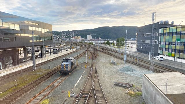 Alle godstog mellom Oslo og Trondheim står etter jordras: – Kritisk