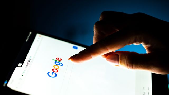 Google betaler ekstreme summer for å beholde statusen som standard søkemotor