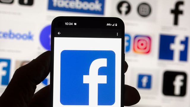 Facebook fyller 20 år som omstridt og populær pengemaskin