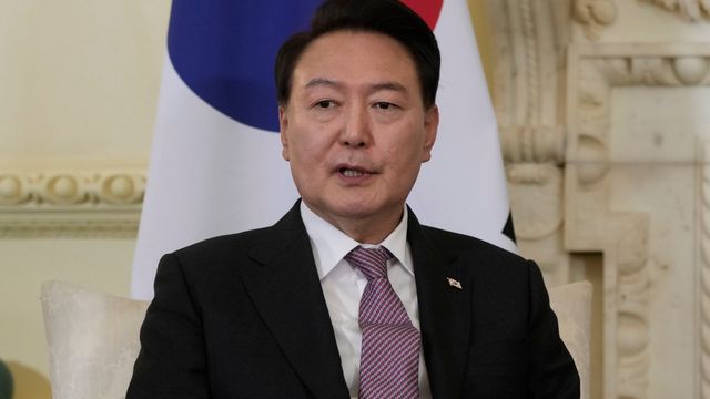 Sør-Koreas president er i Nederland på viktig besøk om databrikker
