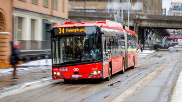 Ruter premierte energikrevende løsning i anbudsrunde: Over halvparten av Oslo-bussene mangler varmepumpe