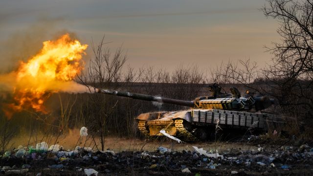 Slik kan påfyll av amerikanske våpen nå slagmarken i Ukraina