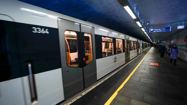 T-banevogner til Fornebubanen blir 350 millioner dyrere
