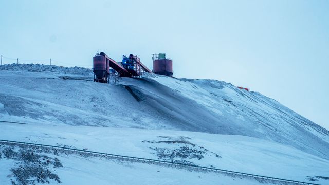 Regjeringen vil ha sterkere statlig kontroll over energiforsyningen på Svalbard
