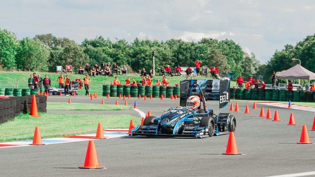 NTNU-studenter danket ut europeiske toppskoler med elektrisk racerbil