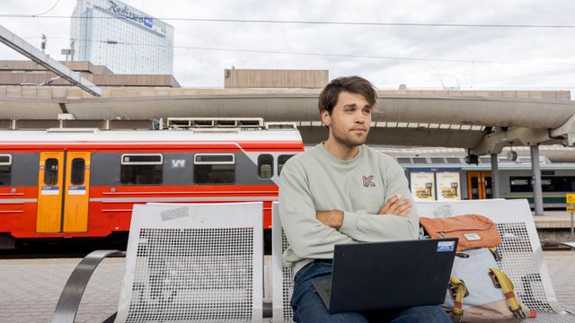 Bane Nor har funnet jordfeilen på Oslo S – men Victor ga opp å komme seg til jobb med toget