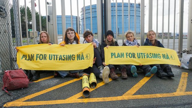 Greta Thunberg og Extinction Rebellion blokkerer gassterminal i Rogaland