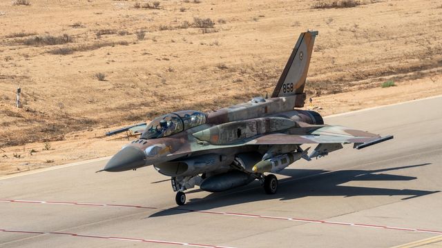 Ekspert: Derfor bruker Israel en spesialutgave F-16 i de massive angrepene mot Hizbollah