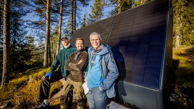 Laget frittstående solcelle-skap for hyttefolk – og Afrika