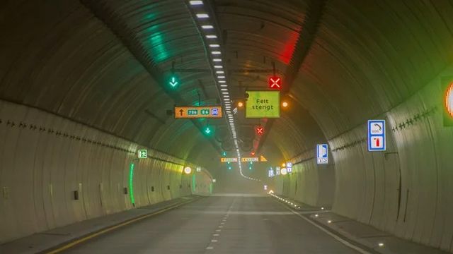 Fant sprekker og deformasjoner i ti år gammel tunnel