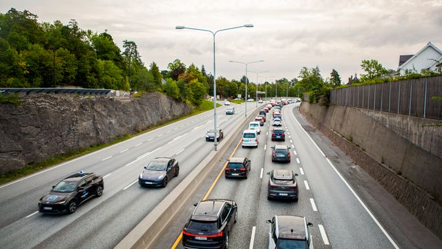 Refser Høyres fartsgrense på 120 km/t: – En veldig dårlig ide