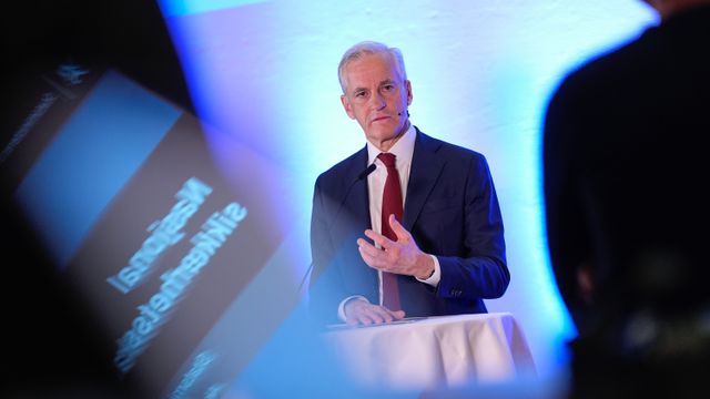 – Vi er nabo til et farligere og mer militarisert Russland