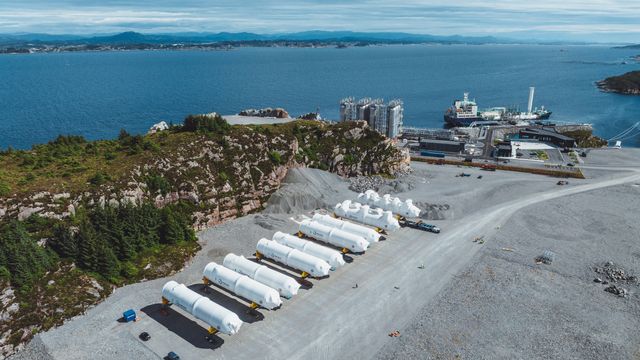 De nye CO2-lagertankene er på plass i Øygarden