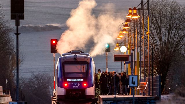 Blått lys for grønt hydrogen
