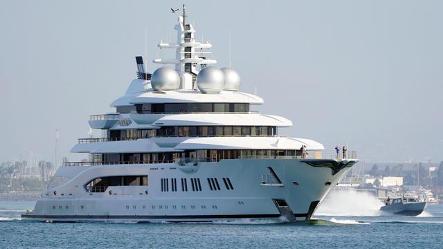 Superyachten til russisk oligark skal selges på auksjon i Florida