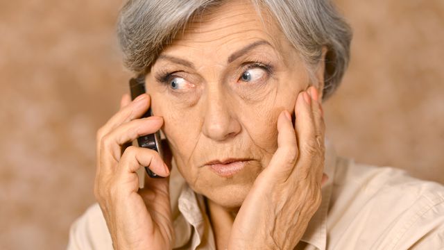 En uke til 2G-stenging: Mange gamlis-telefoner vil slutte å virke