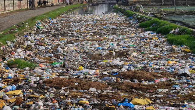 Brudd i forhandlingene om ny global plastavtale: – Svært skuffet