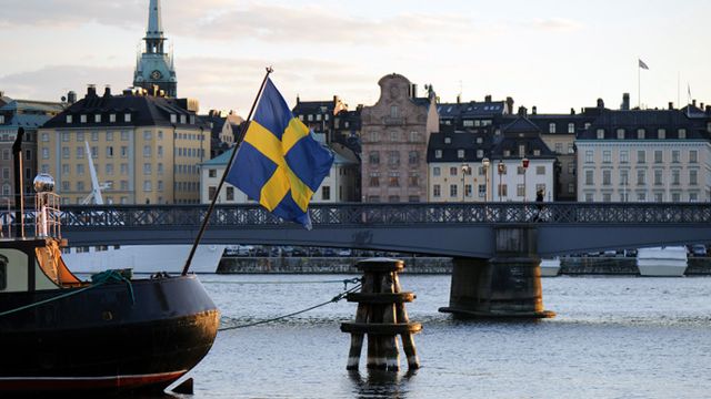Utfordrer Telenor om svensk fiber