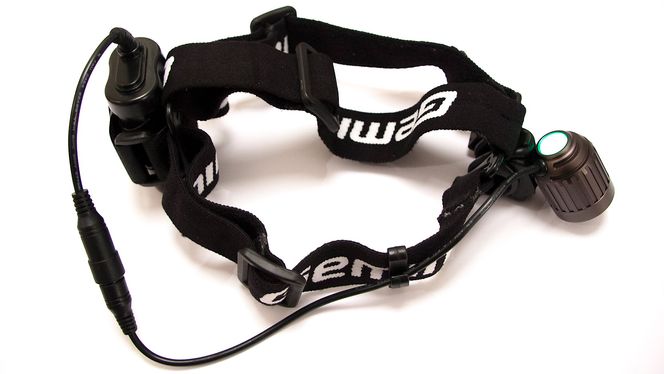 VINKEL: Det er litt trangt rundt festet for lykthodet til Xera. Vi ønsker oss et nytthodebånd.