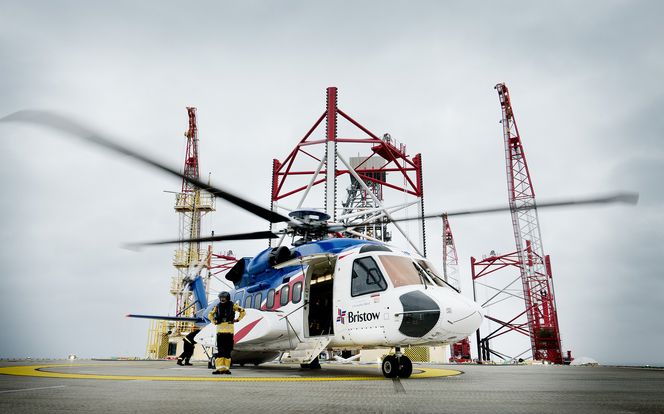 Et Sikorsky S-92 fra Bristow står klart til avgang fra riggen Maersk Interceptor, som i august startet produksjonsboringen for Ivar Aasen. Foto: Eirik Helland Urke
