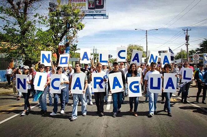 Det har vært kraftige protester mot Nicaraguakanalen, både fordi den skader naturen og fordi den tvinger folk til å flytte fra sine hjem. Bildet er tatt 10 desember i fjor.