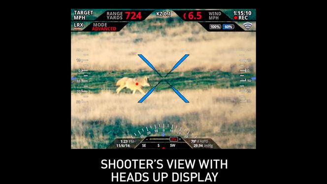 Siktet i riflen gir skytteren informasjon om blant annet avstand og vindstyrke, og markert mål.
