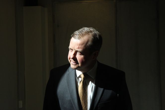 Konsernsjef Bjørn Ivroth i Evry sier han ønsker seg halvparten kvinner i toppledelsen, men hyrer ingen. Bilde: Espen Zachariassen
