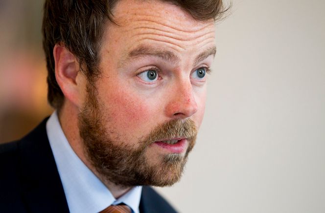 Kunnskapsminister Torbjørn Røe Isaksen mener at både arbeidslivet og utdanningsstedene har ansvar for å øke rekrutteringen til IT-fagene. Bilde: Vegard Wivestad Grøtt, NTB scanpix