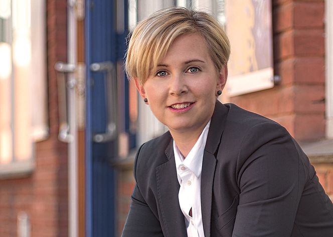 CCIS-direktør Sofie Nystrøm får tilgang til etterforskningsdata fra det lokale politiet som skal brukes til å utvikle bedre verktøy for siking av digitale spor. Bilde: Gunnar Kr Kopperud
